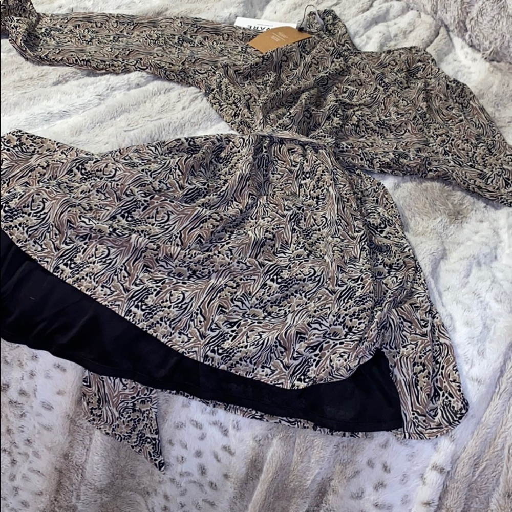 Dress - Picture 4 of 4